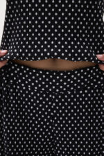 Puantiyeli Rahat Kesim Bluz ve Pantolon Takım - Görsel 5