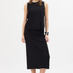 Pliseli Siyah Bluz ve Etek Takım