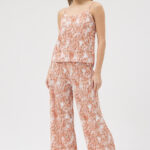 Turuncu Pliseli Rahat Kesim Bluz ve Pantolon Takım