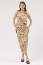 Sütlü Kahve Pliseli Bluz ve Etek Takım