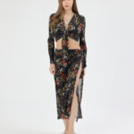 Siyah Pliseli Çiçekli Pareo Takım